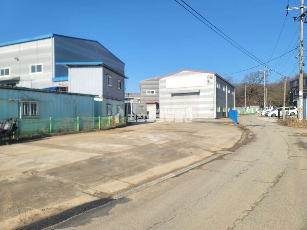 경기 화성만세구 장안면 수촌리 1동 화성 장안공장매매, 마당넓고, 진입도로 좋은 60평단독공장 매매 매물번호 10021 사진 2