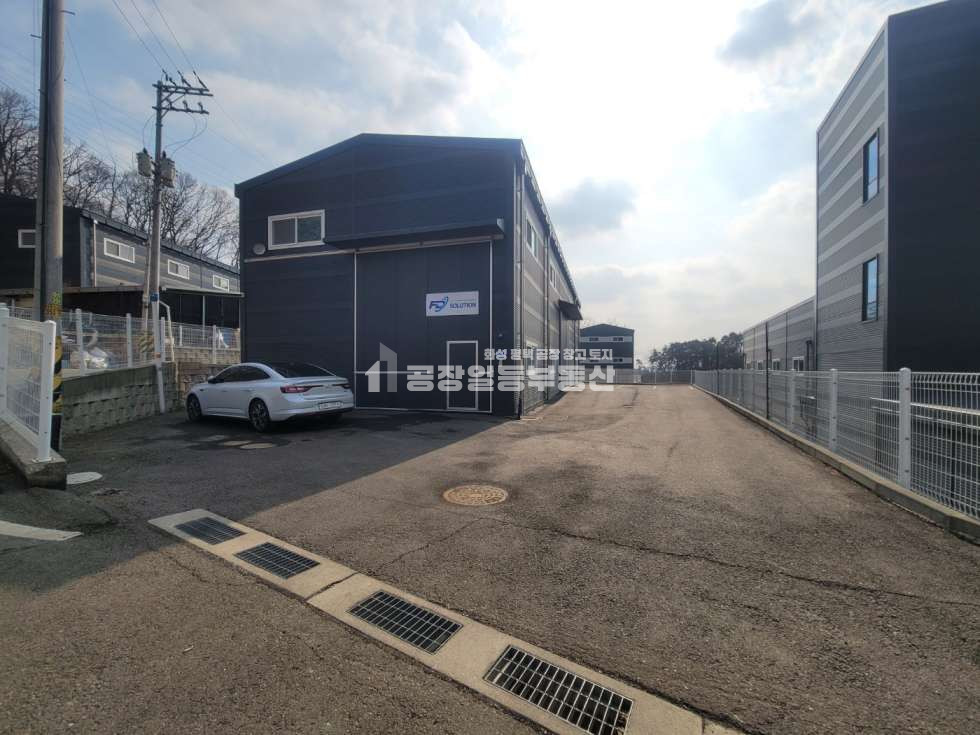 경기 화성만세구 향남읍 증거리 1동 화성 향남공장매매, 신축급컨디션75평, 대형차진입 매매 매물번호 10145 사진 2
